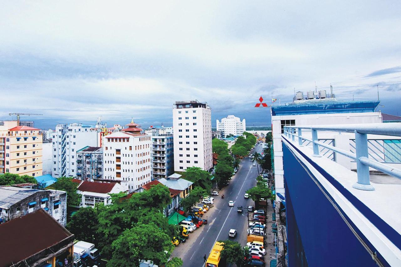 Botahtaung Hotel Yangon Exterior photo