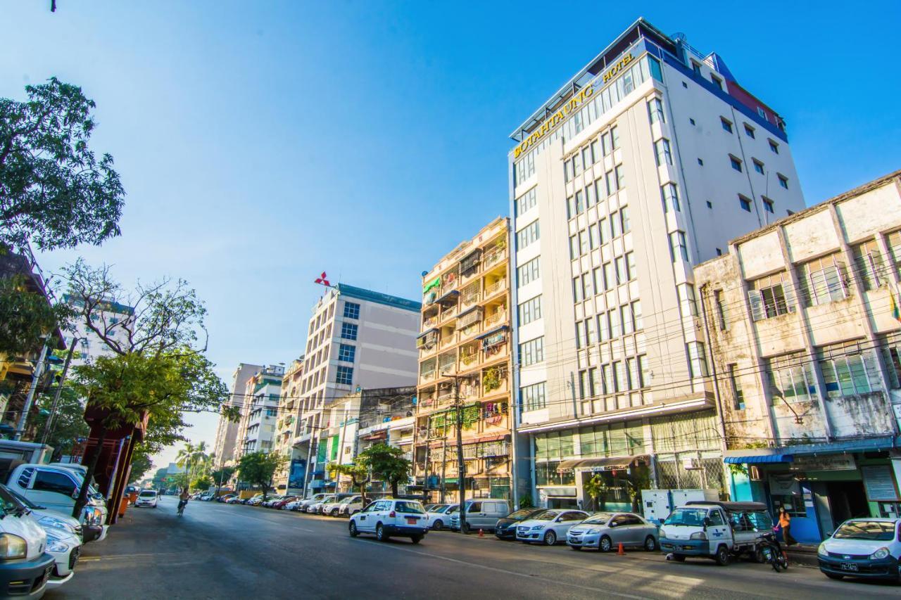 Botahtaung Hotel Yangon Exterior photo