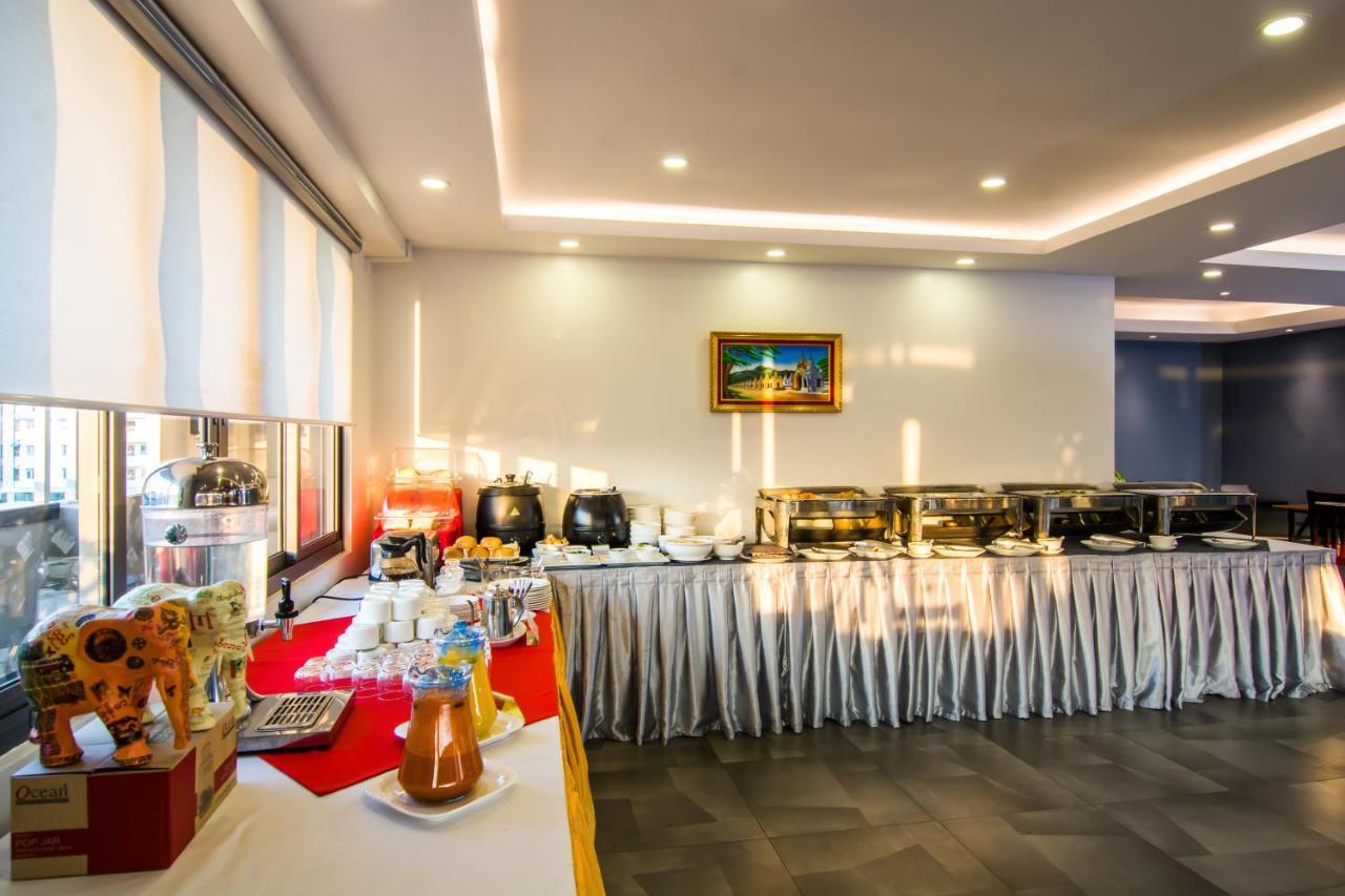 Botahtaung Hotel Yangon Exterior photo